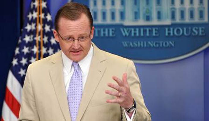 Robert Gibbs, talsmaður Hvíta hússins, segir að ríkisstjórnin myndi hafa áhyggjur ef Kóraninn yrði brenndur. Mynd/ AFP.