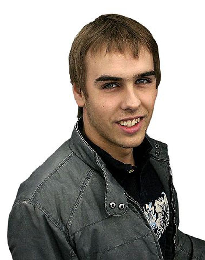 Ómar segir að Óskar Axel, markaðsstjóri FL Media, þurfi að skrifa uppá reikningana frá Rottweiler.