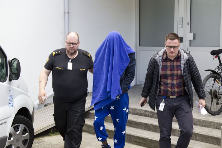 Staðfest er að maðurinn hafi smitað tvær konur.