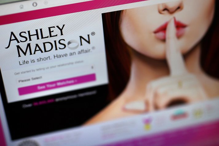 Ashley Madison er eins konar vettvangur fyrir fólk sem vill halda fram hjá.