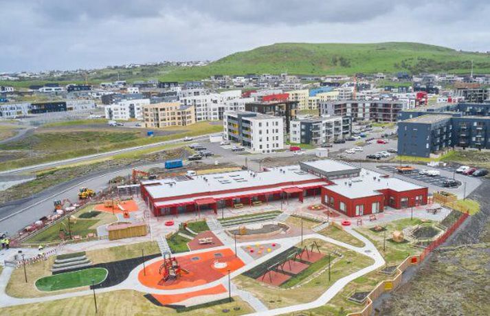 Leikskólinn er sex deilda og opnaði í fyrra. 