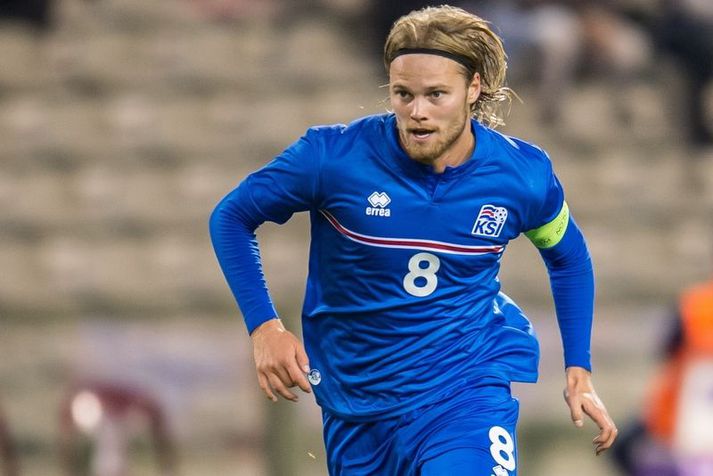 Birkir Bjarnason kýs kannski landsliðið fram yfir Pescara.