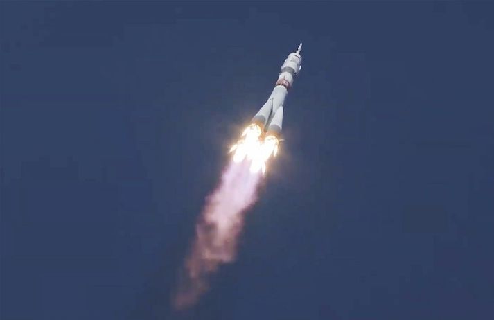 Soyuz-2.1a eldflaug bar Soyuz MS-17 geimfarið á braut um jörðu.