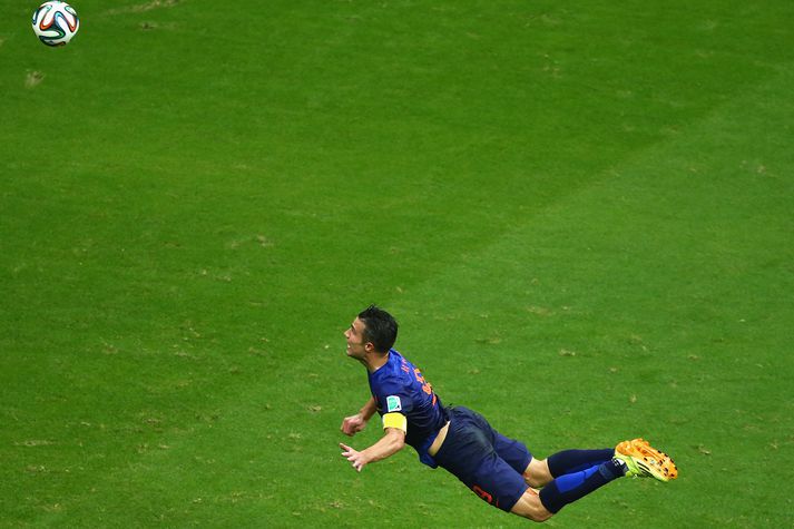 Flugskalli Van Persie gegn Spánverjum.