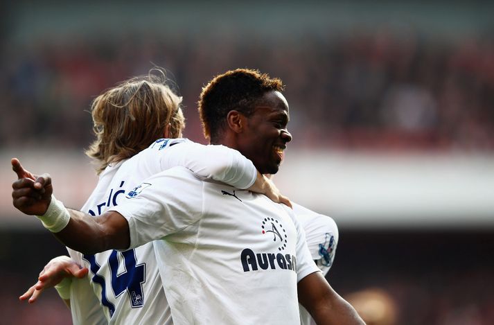 Saha fagnar með Spurs.