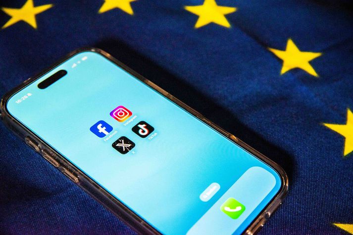 Framkvæmdastjórnin hefur sakað Meta, sem á Facebook og Instagram, og Bytedance, sem á TikTok, um að brjóta gegn lögum Evrópusambandsins. Áður hafði X verið sakað um sambærileg brot.