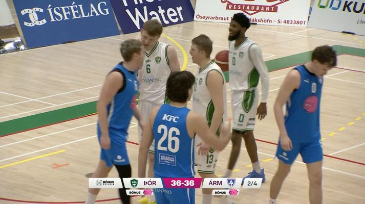 Bræðurnir voru duglegir að kynda í Þórsurum í leiknum mikilvæga síðasta fimmtudagskvöld.