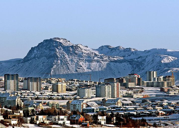 Hugsanlegt bæjarfjall Kópavogs er 655 metra hátt. Sagt er að Vífill, þræll Ingólfs Arnarsonar landnámsmanns hafi reglulega gengið á fjallið til að gá til veðurs.