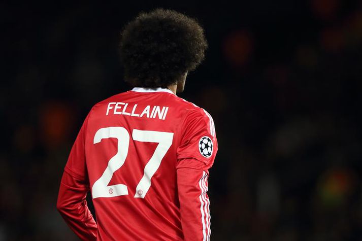 Fæ ég far? Fellaini getur ekki keyrt lengur á æfingar.