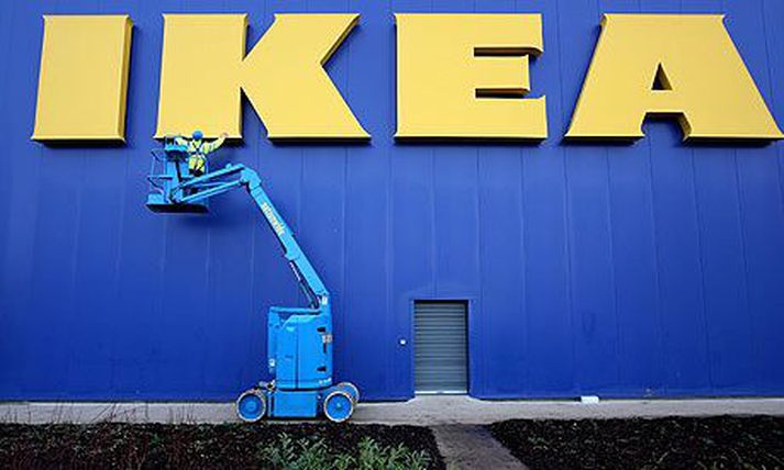 Belgískir veitingamenn láta hart mæta hörðu í verðstríðinu við IKEA.