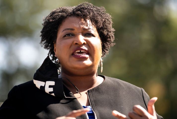 Stacey Abrams talar til kjósenda í Atlanta í Georgíu á kjördag í síðustu viku.