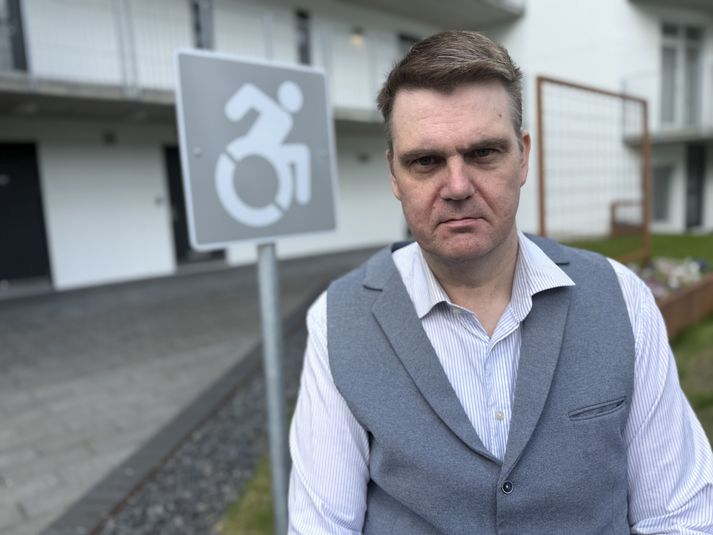 Bergur Þorri Benjamínsson er formaður aðgengishóps ÖBÍ.