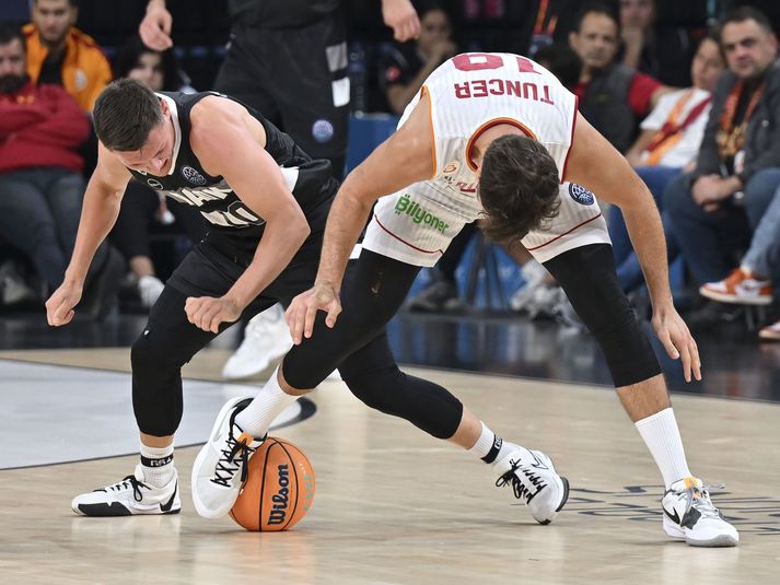 Elvar hefur verið að spila vel með PAOK í Meistaradeildinni.