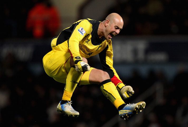 Pepe Reina, markvörður enska úrvalsdeildarliðsins Liverpool, er orðaður við Arsenal.