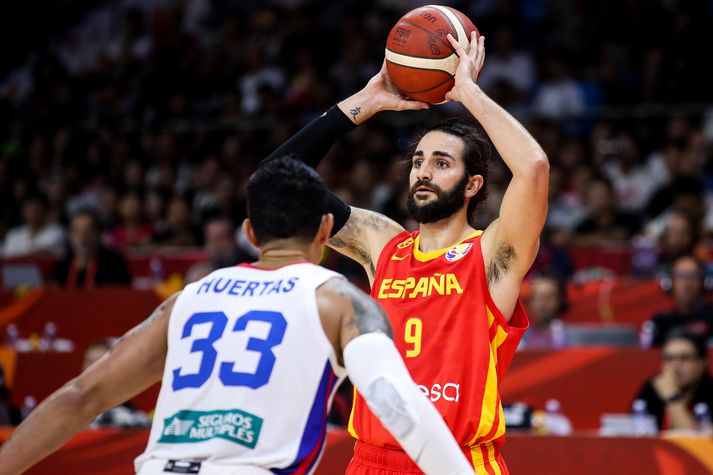 Ricky Rubio var stigahæstur hjá Spáni gegn Serbíu.