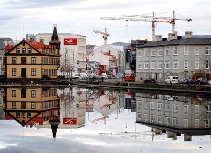Kvennaskólinn mun að hluta flytjast í húsnæði Miðbæjarskólans.