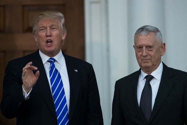 Trump og Mattis á góðri stundu.