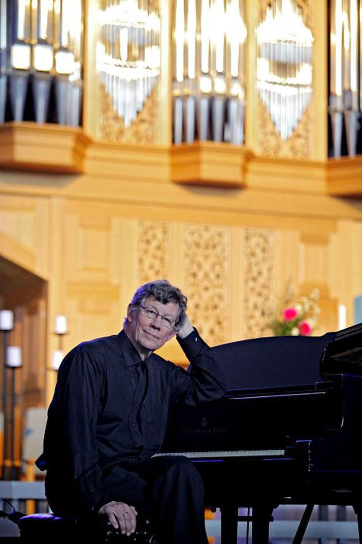 Jón Stefánsson.
