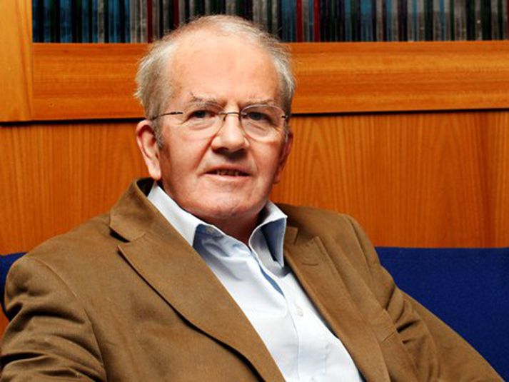 Bretinn Graham Avery er heiðursframkvæmdastjóri ESB og ráðgjafi European Policy Centre í Brussel. Hann var í forsvari fyrir breska landbúnaðar- og sjávarútvegsráðuneytið í viðræðum Breta um inngöngu í sambandið.