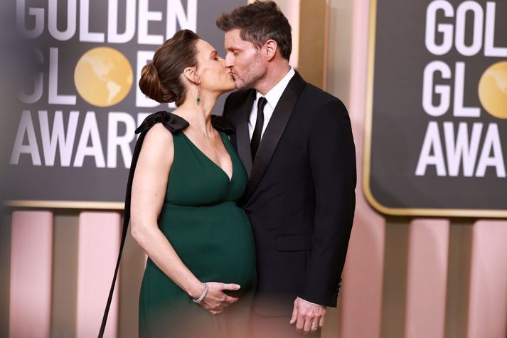 Hilary Swank og Philip Schneider á Golden Globe-verðlaunahátíðinni í janúar síðastliðinn. 