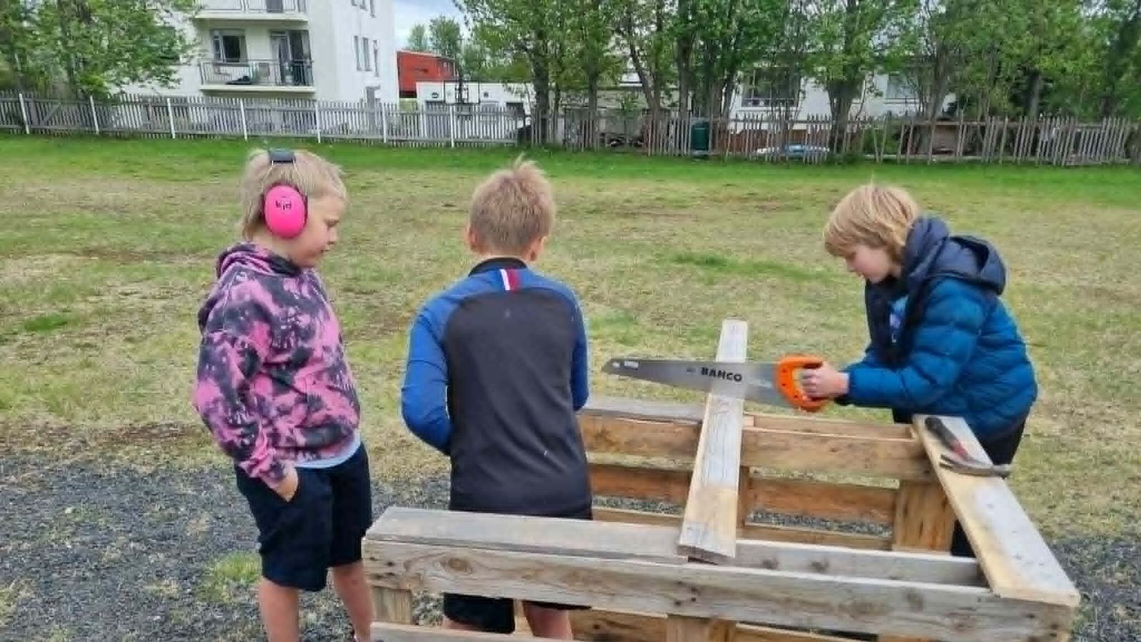 Hátíðar­stemning á nýjum smíða­velli í­búa í Lang­holts­hverfi