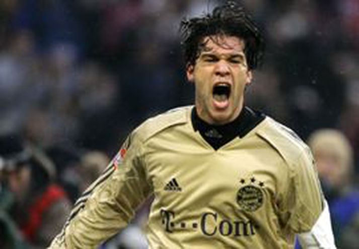 Michael Ballack mun skilja eftir stórt skarð þegar hann fer frá Bayern