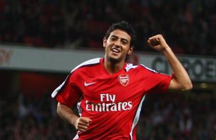 Carlos Vela skoraði þrennu fyrir Arsenal í kvöld en Arsene Wenger tefldi fram mjög ungu liði.