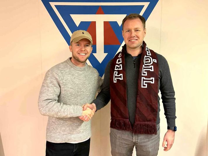 Svanberg Óskarsson er tekinn við kvennaliði Tindastóls í fótbolta.