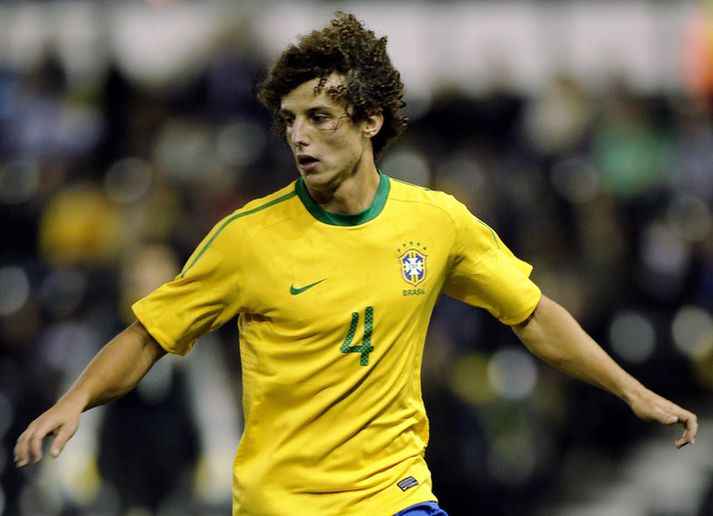 David Luiz í leik með brasilíska landsliðinu.