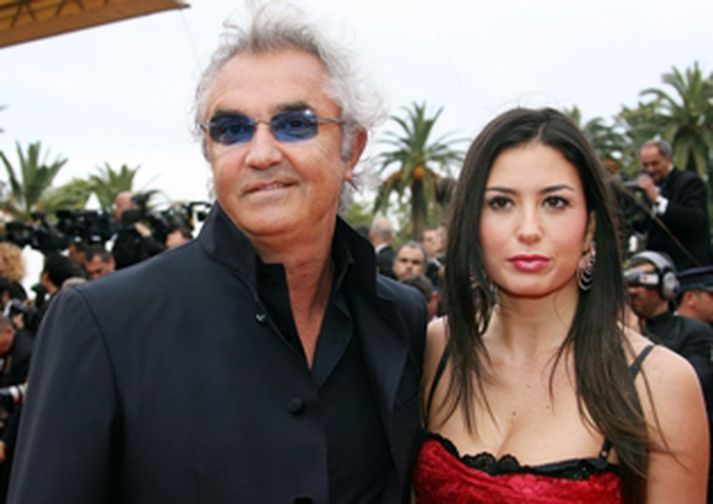 Flavio Briatore segir QPR-menn ekki ætla út í neitt rugl þó þeir eigi nóg af peningum
