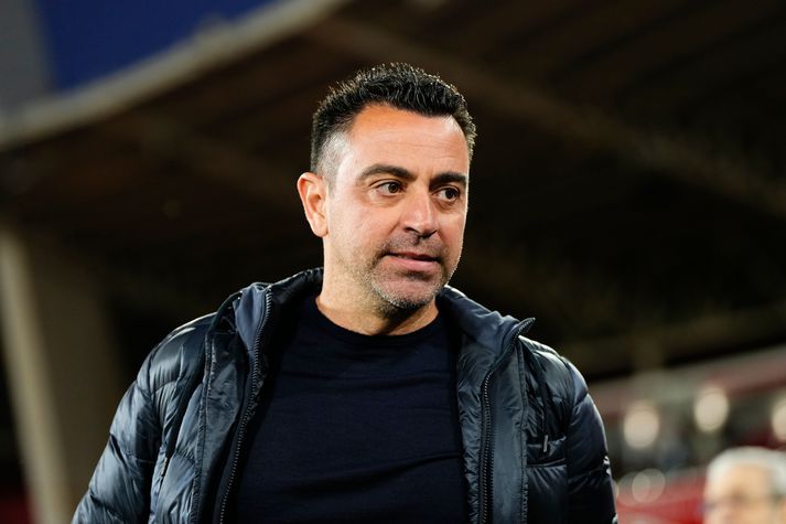 Xavi Hernandez gæti verið á förum frá Barcelona þrátt fyrir að vera hættur við að hætta.