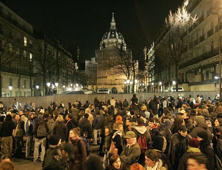 Mótmælendur í París á laugardaginn.
