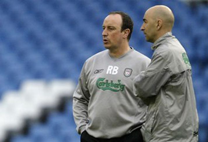 Ayesteran er hér ásamt Rafa Benitez