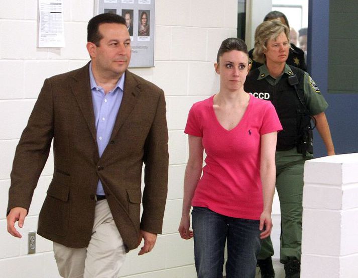 Casey Anthony ásamt lögmanni sínum í gær.
nordicphotos/AFP