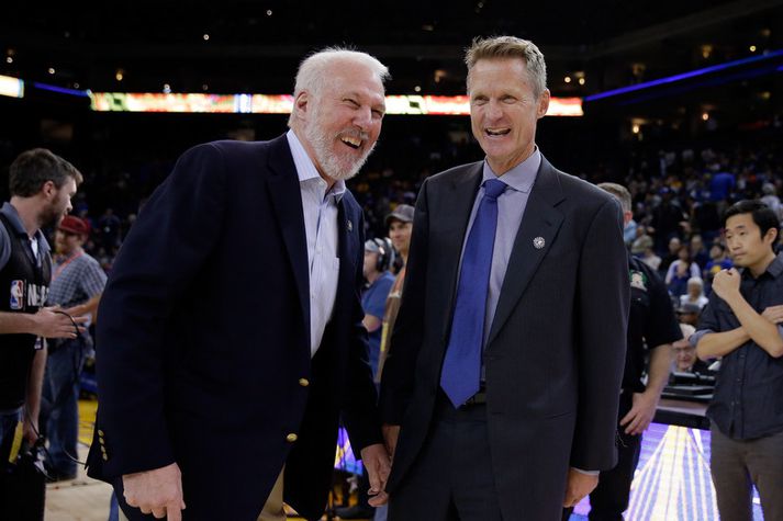 Steve Kerr og Gregg Popovich á góðri stundu.