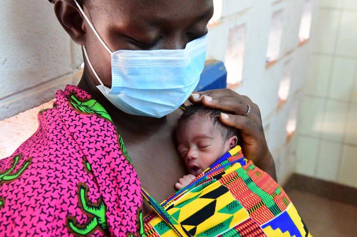 UNICEF óttast að 6,7 milljónir barna yngri en fimm ára bætist í hóp hættulegra vannræðra barna á þessu ári vegna félagslegra og efnahagslegra áhrifa COVID-19.