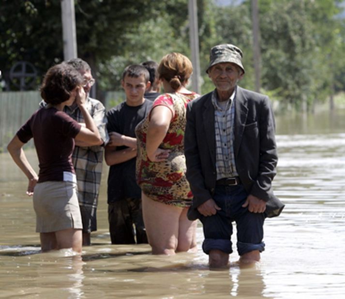 Frá flóðaasvæðum í Úkraínu. MYND/AFP