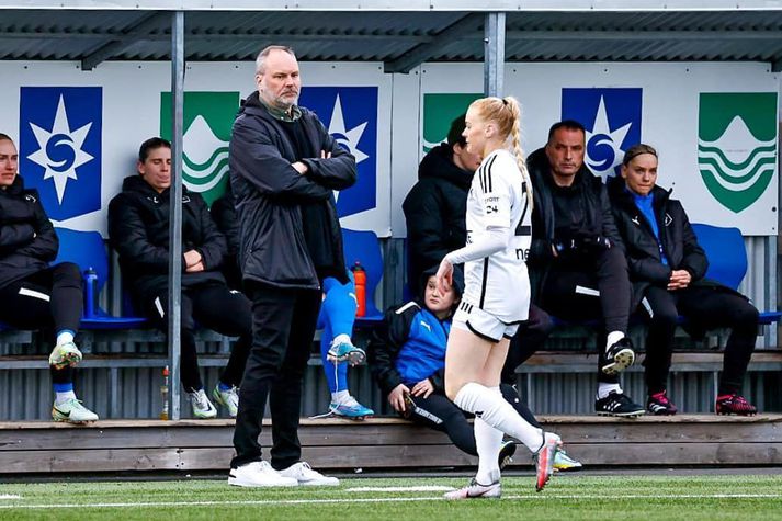 Kristján á hliðarlínunni fyrr í sumar
