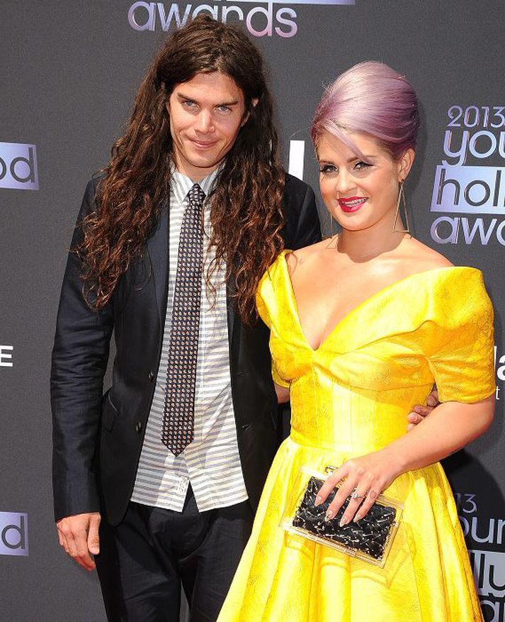Kelly Osbourne aðstoðaði móður sína í gegnum veikindi. Hér er hún ásamt unnusta sínum, Matthew Mosshart.