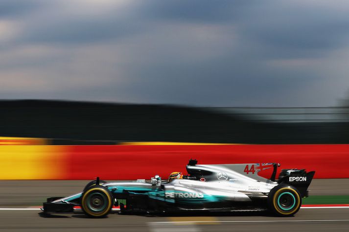 Lewis Hamilton ók afar vel í dag og sótti gríðarlega mikilvæg 25 stig.