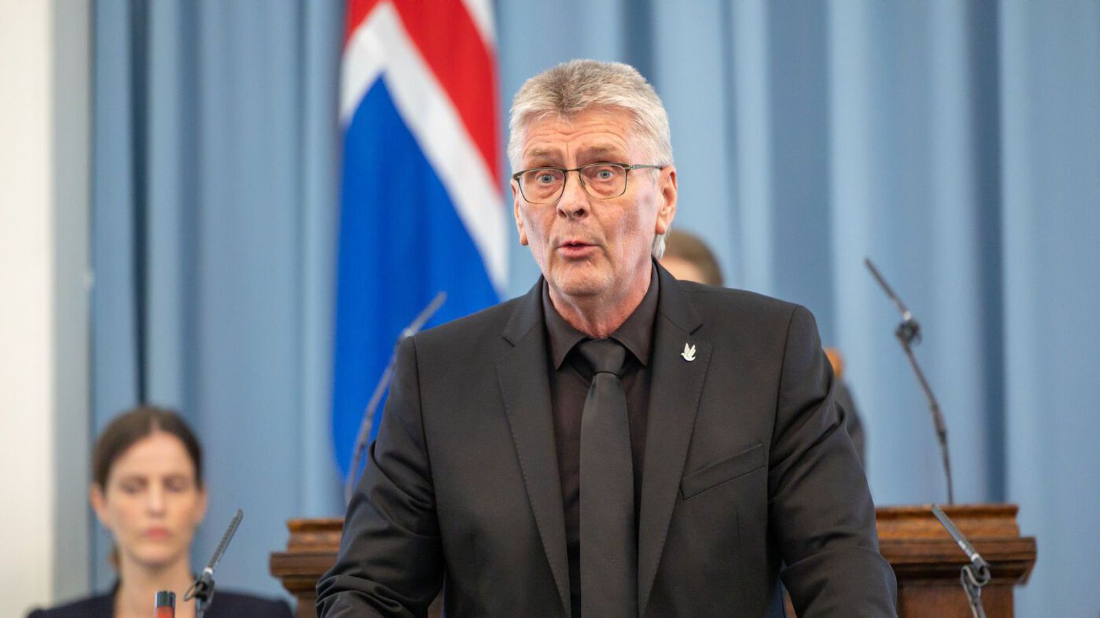 Guð­mundur Ingi segir sig úr Flokki fólksins