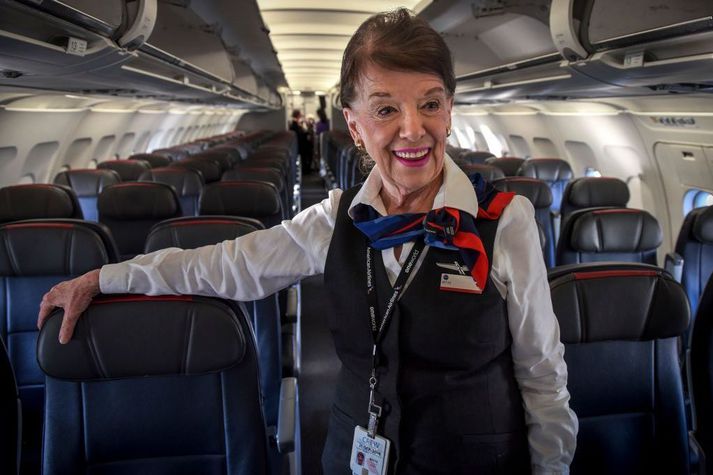 Bette Nash hefur starfað sem flugfreyja í 65 ár hjá American Airlines og er reynlusmesta flugfreyja heims samkvæmt Heimsmetabók Guinness.