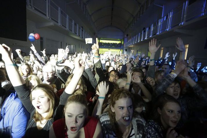 Erlendum gestum á Iceland Airwaves fjölgaði úr 2.800 árið 2011 í rúmlega 4.000 í ár. Þeir voru meirihluti hátíðargesta í ár. Fréttablaðið/Valli