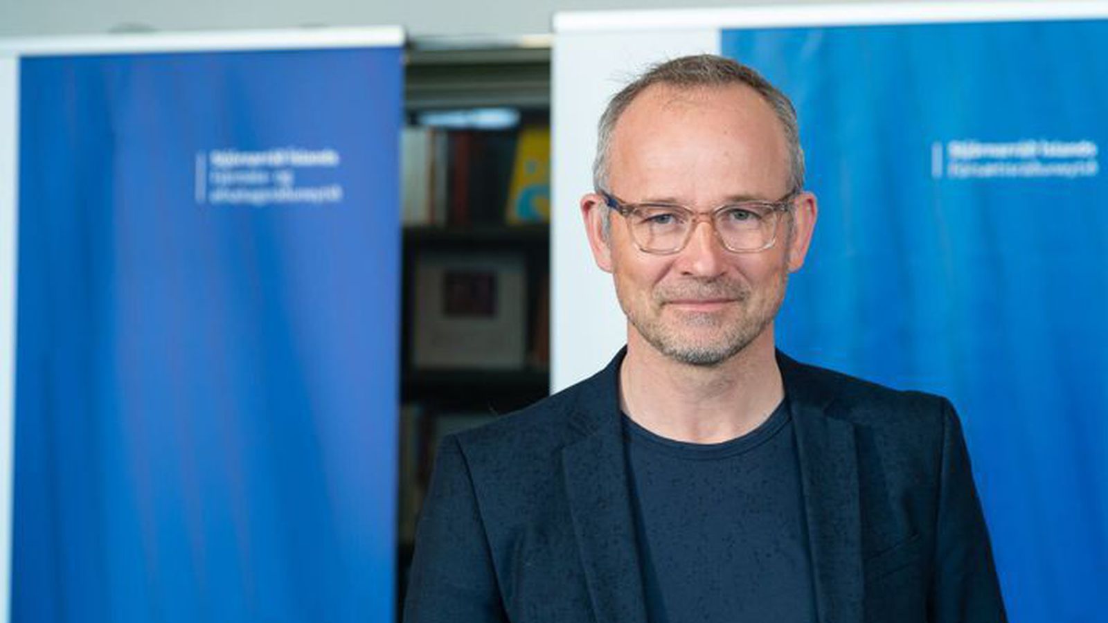 Á leið í frí en hvergi nærri hættur