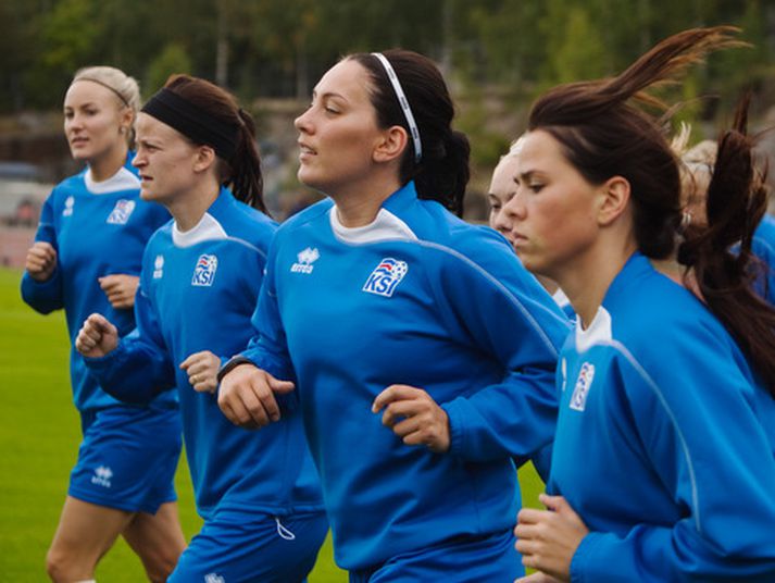Hólmfríður á landsliðsæfingu á EM í Finnlandi.