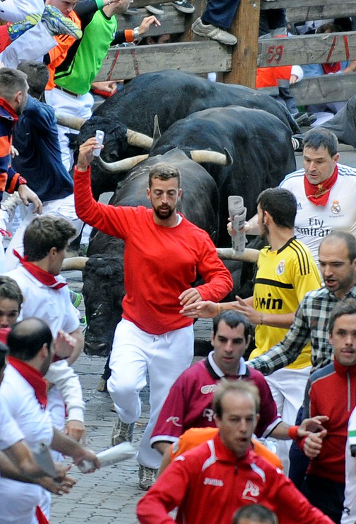 Sérstaklega áhættusöm hegðun er nú bönnuð á meðan á nautahlaupinu stendur.