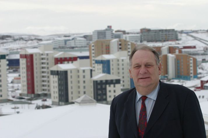 Gunnar Birgisson er gagnrýndur af Flosa Eiríkssyni fyrir menningarölt á kostnað bæjarins í Írlandi á sama tíma og bærinn stendur frammi fyrir niðurskurði.