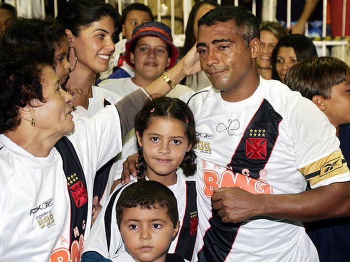 Romario sést hér í búningi Vasco da Gama og Templar-krossinn sést vel á búningnum.