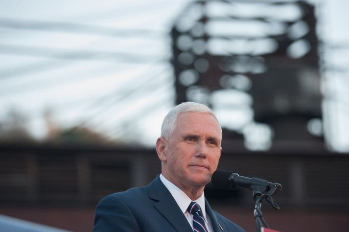 Mike Pence er ríkisstjóri Indiana.