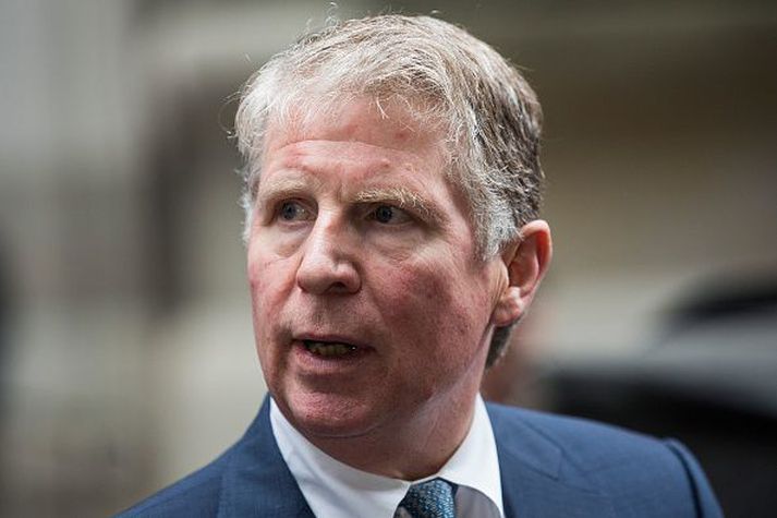 Cyrus Vance Jr. hefur farið fram á skattskýrslur Trump vegna rannsóknar á meintum mútugreiðslum.